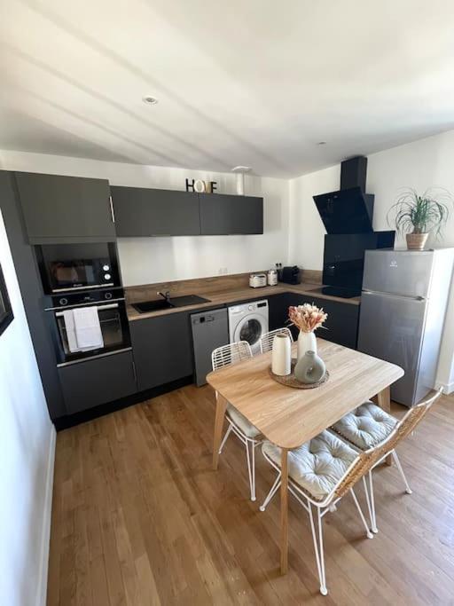 Appartement Calme Et Cosy Proche Centre Vue Chateau 비트레 외부 사진